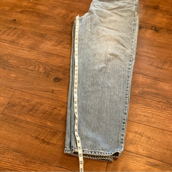 Vintage Levi’s 560 Jeans Denim Loose Fit Tapered Leg Size 40x32 Retro Light Wash - Picture 5 of 11